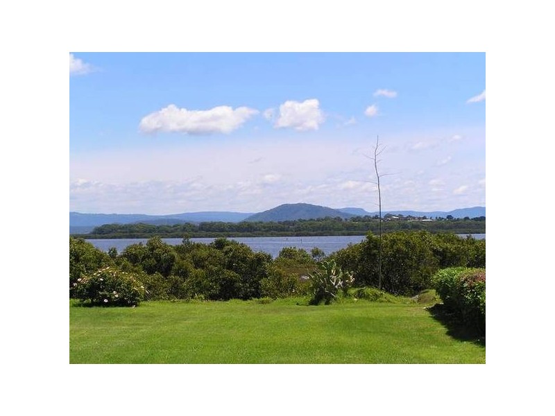 15 Brighton Parade, Culburra Beach NSW 2540