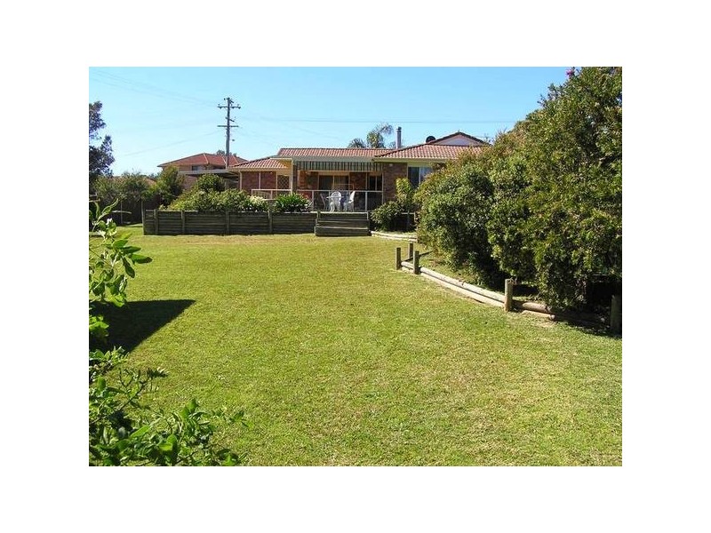 11 Silvermere Street, Culburra Beach NSW 2540