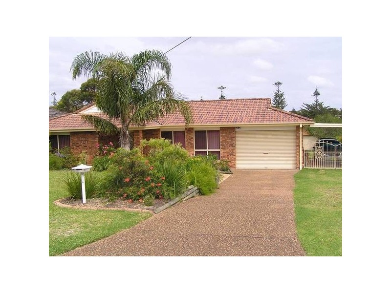 11 Silvermere Street, Culburra Beach NSW 2540