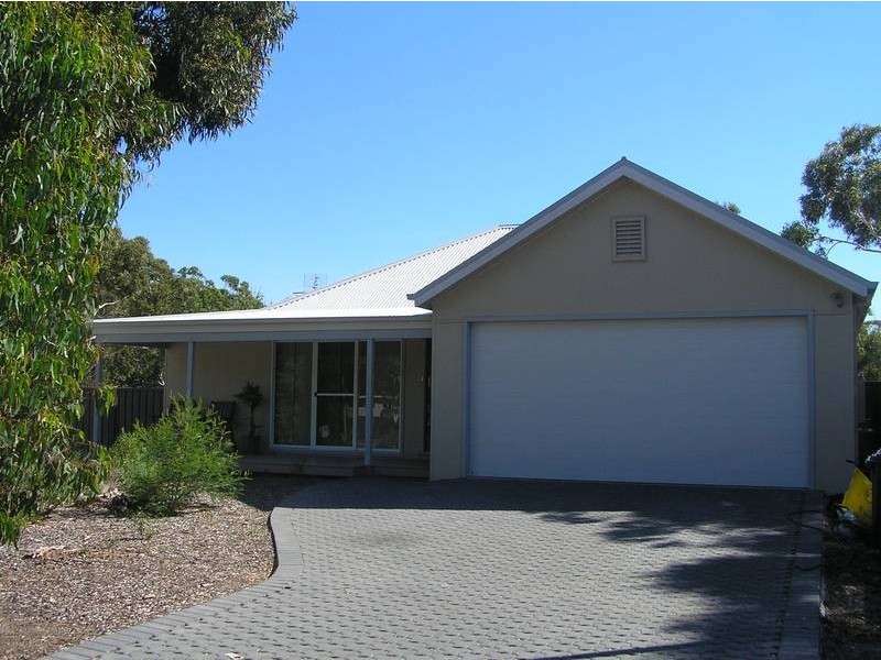 2 Sandlewood Cove, Callala Beach NSW 2540
