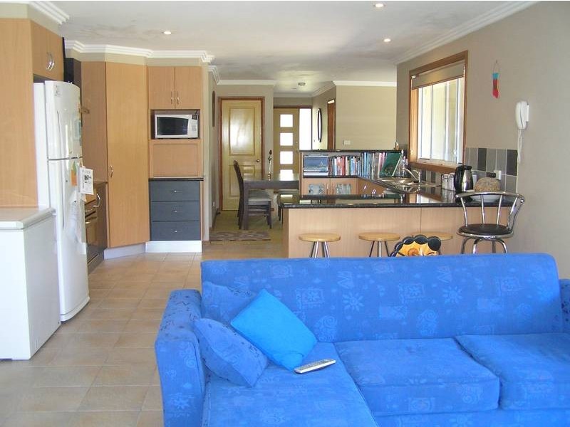 2 Sandlewood Cove, Callala Beach NSW 2540