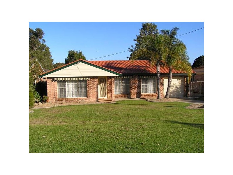 16 Otranto Ave, Orient Point NSW 2540