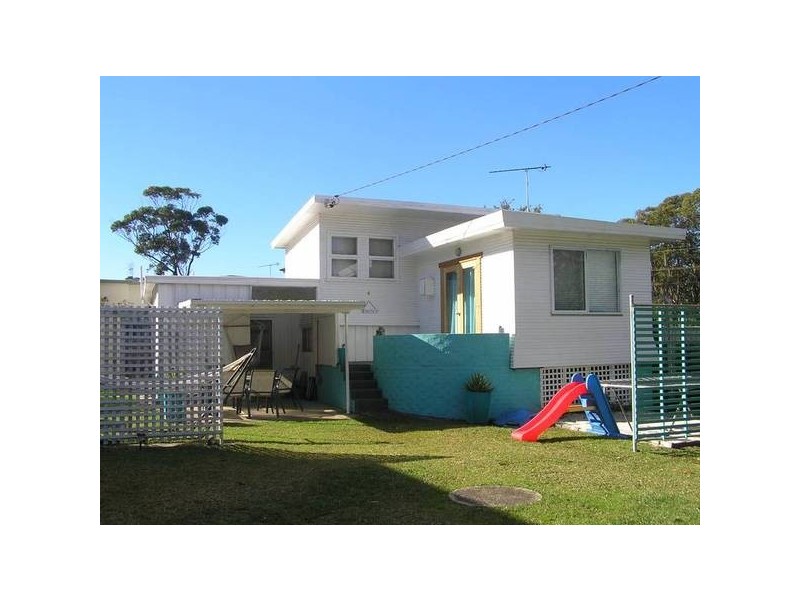 4 Mitchell Road, Callala Bay NSW 2540