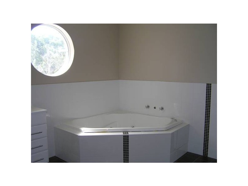 11 Sandlewood Cove, Callala Beach NSW 2540