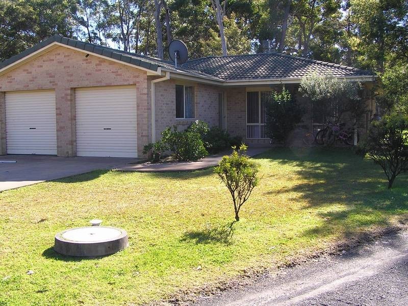 54 Hollingsworth Crescent, Callala Bay NSW 2540