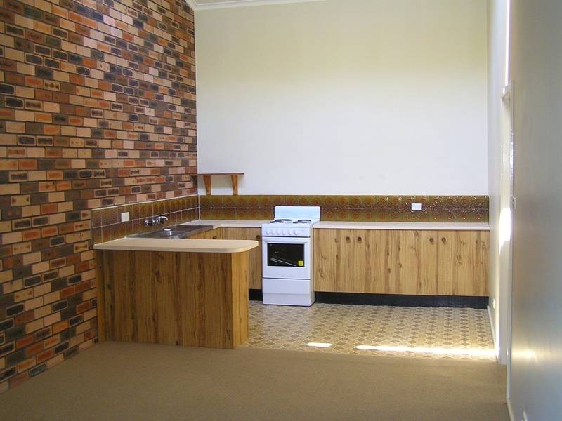 49 Brinawarr Street, Bomaderry NSW 2541