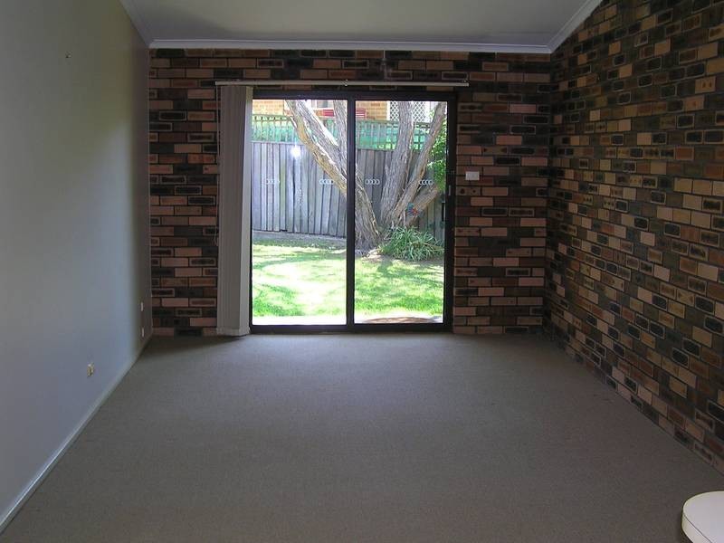 49 Brinawarr Street, Bomaderry NSW 2541