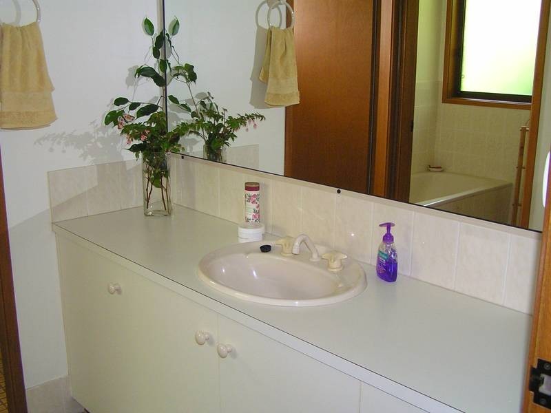 26 Comarong Street, Greenwell Point NSW 2540