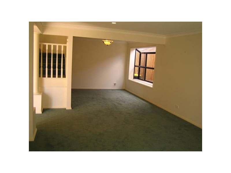64 Mountainveiw Ave, Glen Alpine NSW 2560