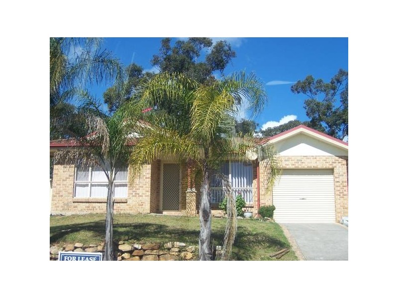 14 Meredith Cres, St Helens Park NSW 2560