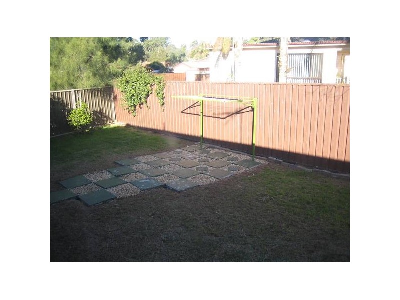 Groundsel Ave, Macquarie Fields NSW 2564
