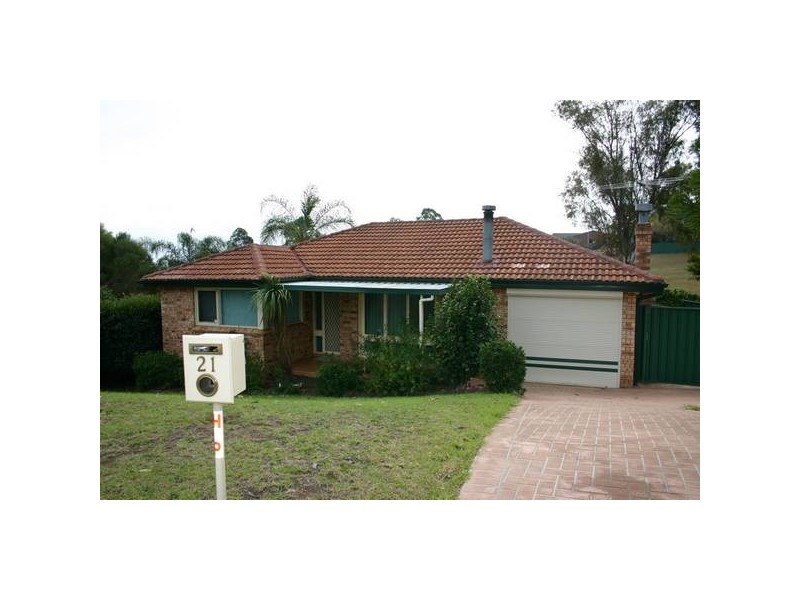 21 Jarndyce Ave, Ambarvale NSW 2560
