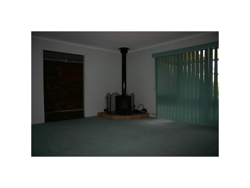 21 Jarndyce Ave, Ambarvale NSW 2560