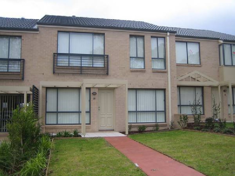 11/14 Benham Rd, Minto NSW 2566