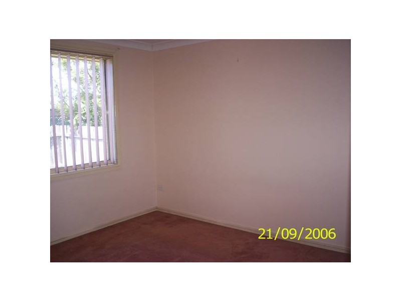 Potaroo Cres, St Helens Park NSW 2560