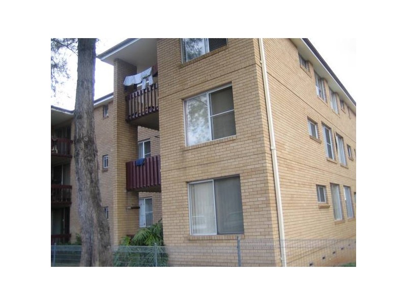 15/7 Hoddle Ave, Bradbury NSW 2560