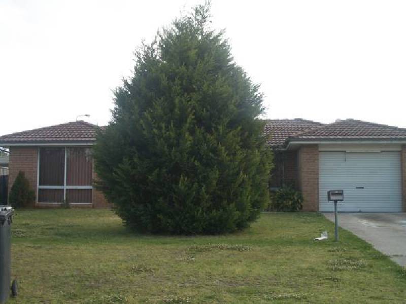 19 Marcellus, Rosemeadow NSW 2560