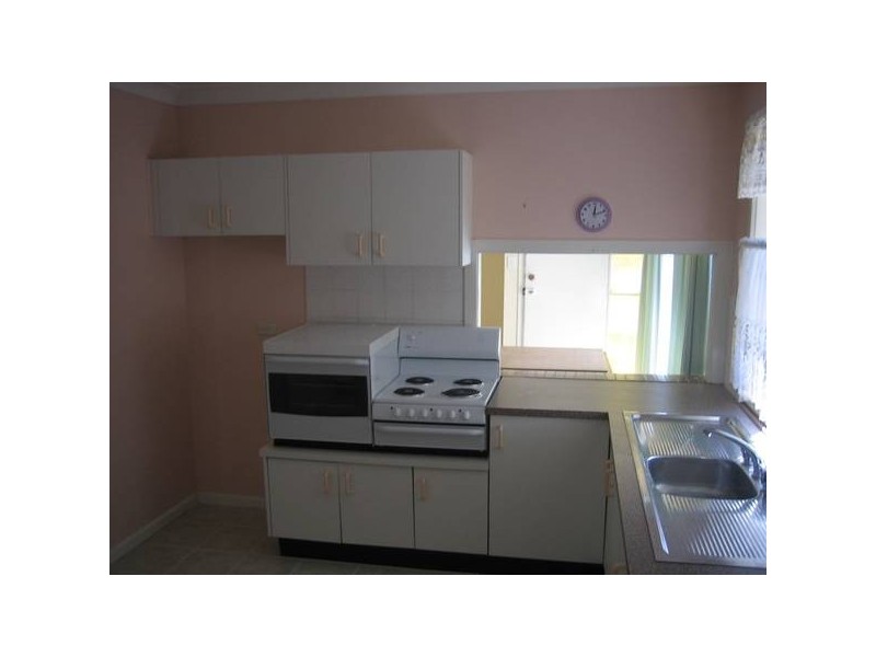 4/9 Innes St, Campbelltown NSW 2560
