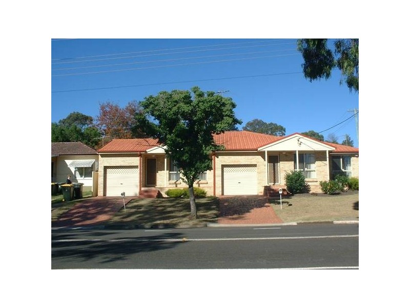 Hoddle Ave, Campbelltown NSW 2560
