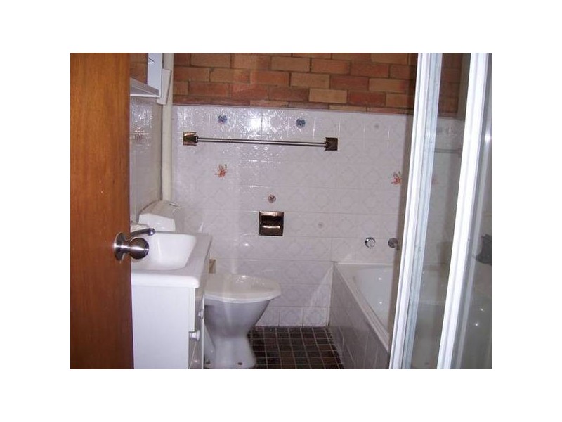 6/49-53 Sturt St, Campbelltown NSW 2560