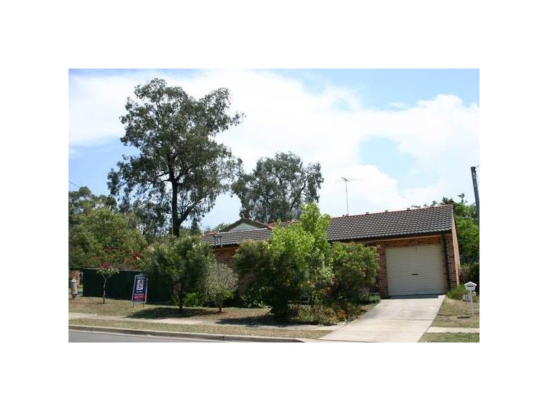 73 Chamberlain St, Campbelltown NSW 2560
