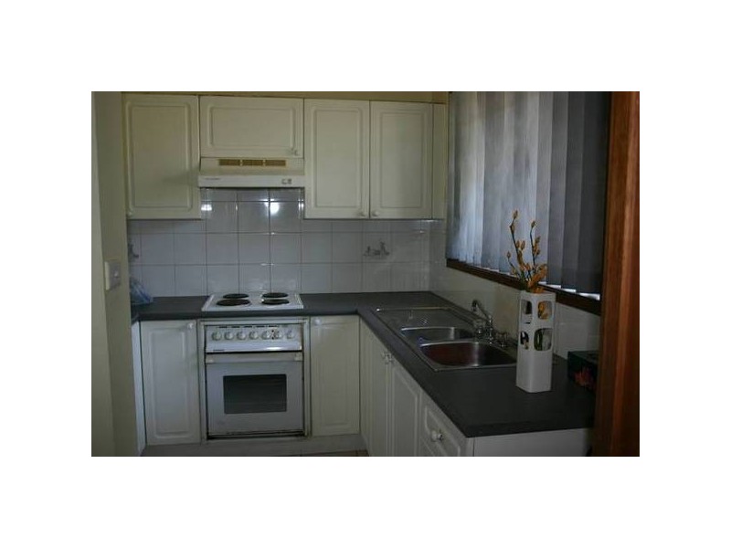 73 Chamberlain St, Campbelltown NSW 2560
