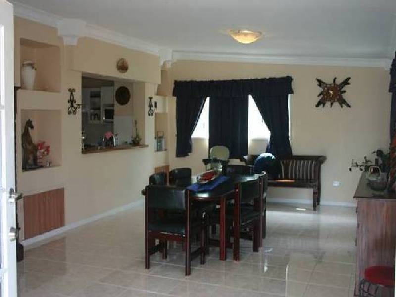 1 Ashfield Place, Glen Alpine NSW 2560