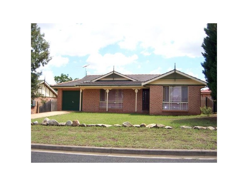 Potoroo Ave, St Helens Park NSW 2560