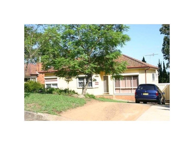 34 Austin Avenue, Campbelltown NSW 2560