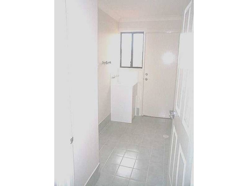 40A Archibald Cres, Rosemeadow NSW 2560