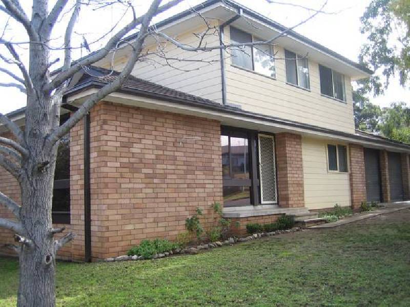 Ballantrae Dr, St Andrews NSW 2566