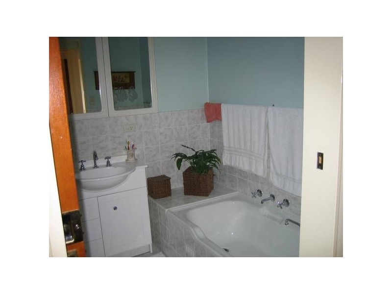 Innes St, Campbelltown NSW 2560