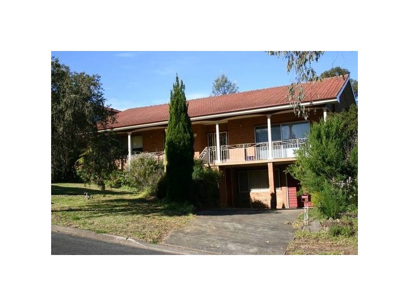 Pinaroo Crescent, Bradbury NSW 2560