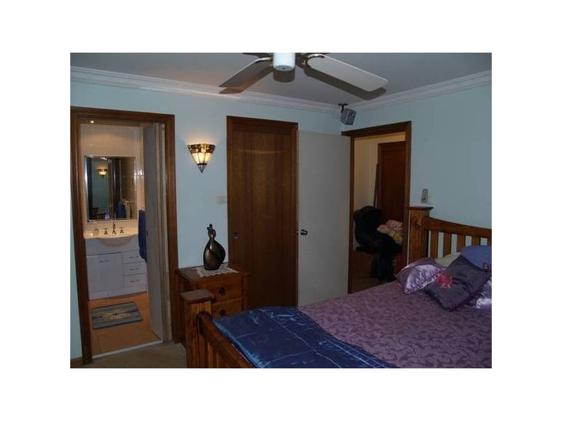 9 Stuka Place, Raby NSW 2566