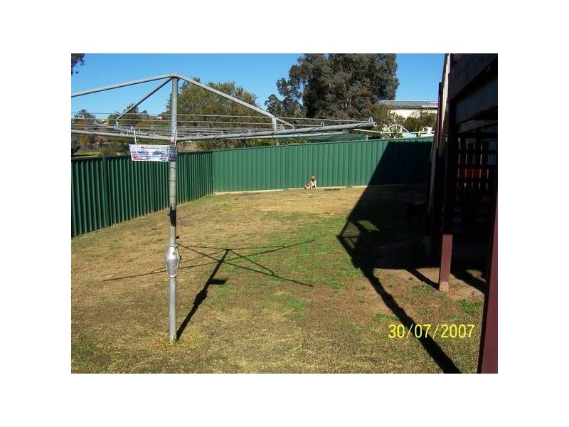 Lilliyvicks Cres, Ambarvale NSW 2560