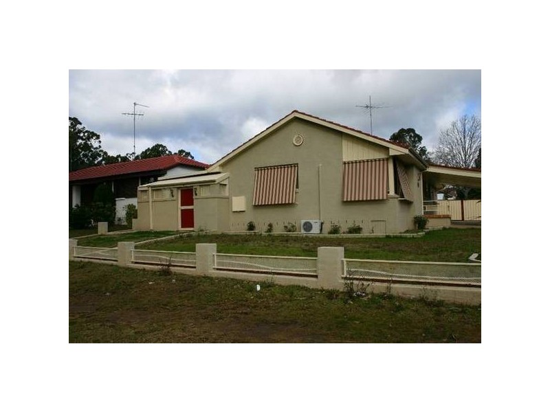 1 Tallowood
Crescent, Bradbury NSW 2560