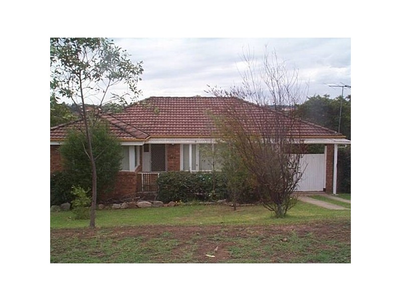 11 Marley St, Ambarvale NSW 2560