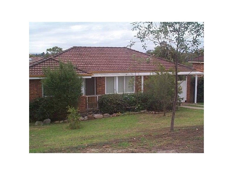 11 Marley St, Ambarvale NSW 2560