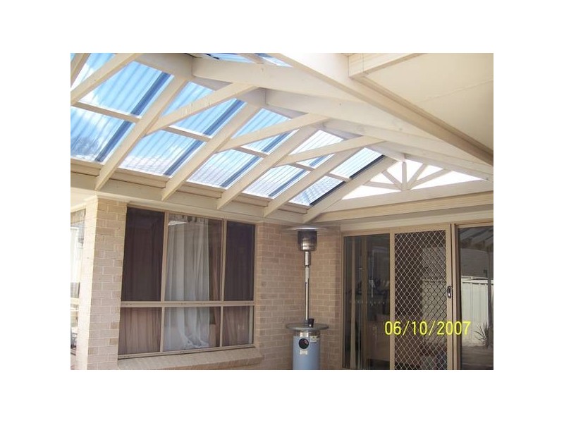 3 Gonzalo St, Rosemeadow NSW 2560