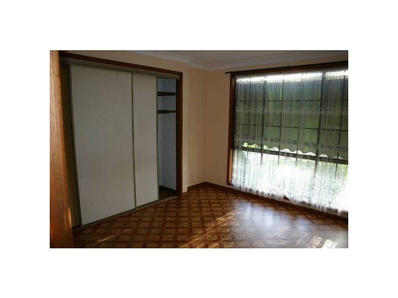 70 Amundsen Street, Leumeah NSW 2560