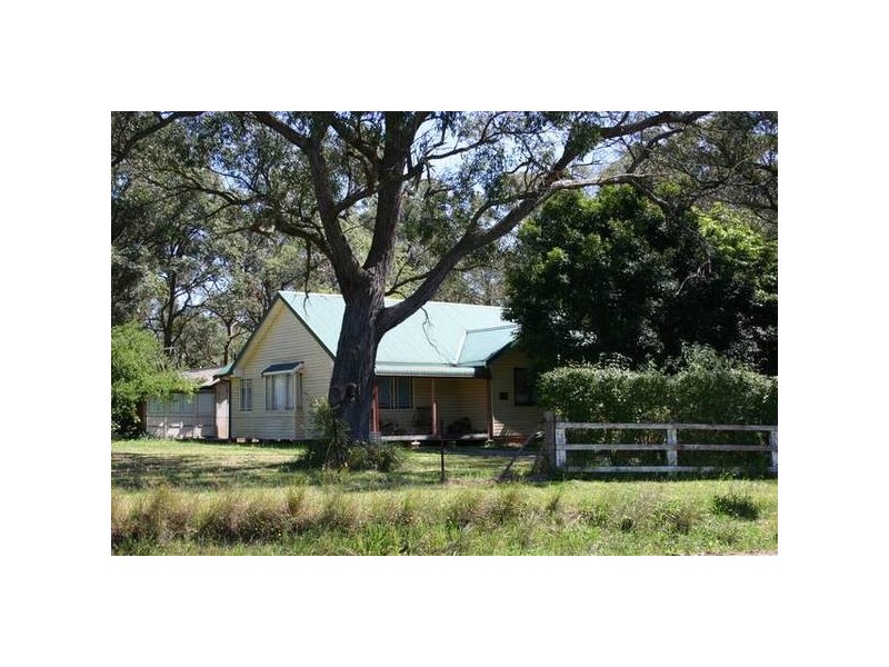 20 West Parade, Thirlmere NSW 2572