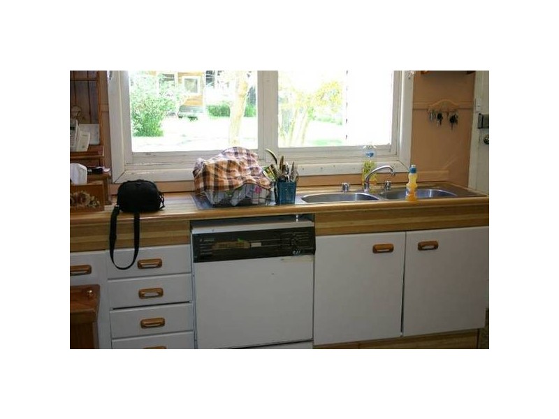 20 West Parade, Thirlmere NSW 2572