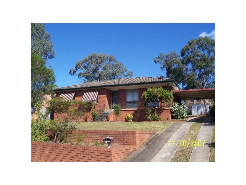 20 Eloura Cres, Woodbine NSW 2560