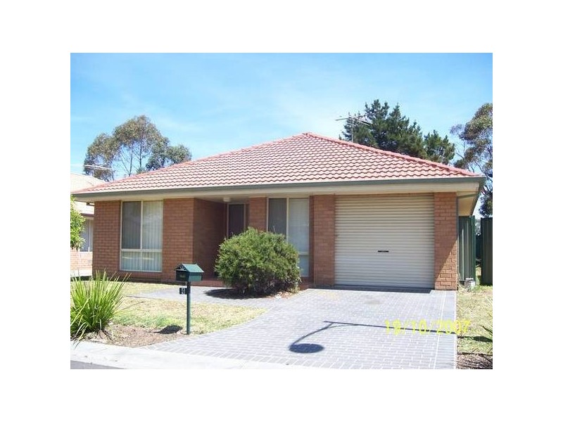 4/15-21 Poplar Cres, Bradbury NSW 2560