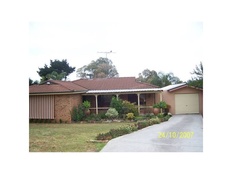 9 Zeolite Pl, Eagle Vale NSW 2558