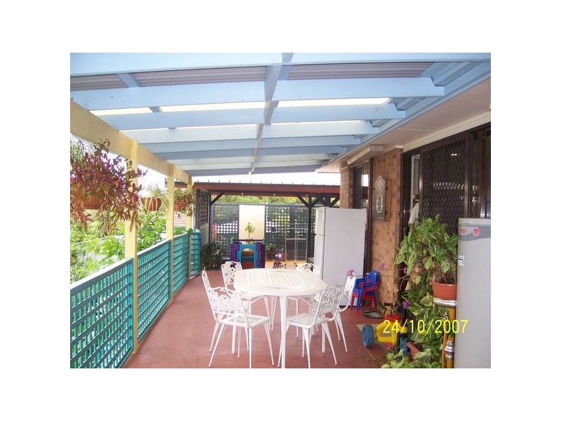 9 Zeolite Pl, Eagle Vale NSW 2558