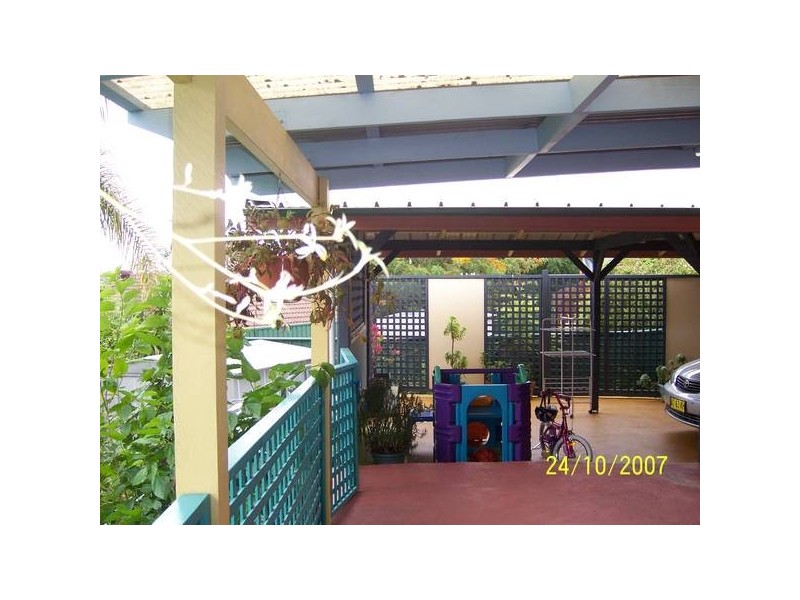 9 Zeolite Pl, Eagle Vale NSW 2558