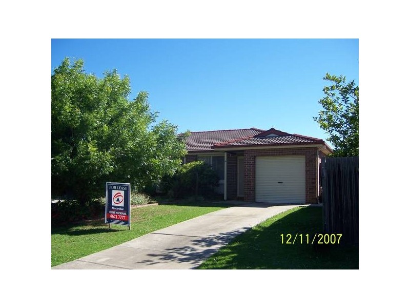 2/4 Kyanite Pl, Eagle Vale NSW 2558