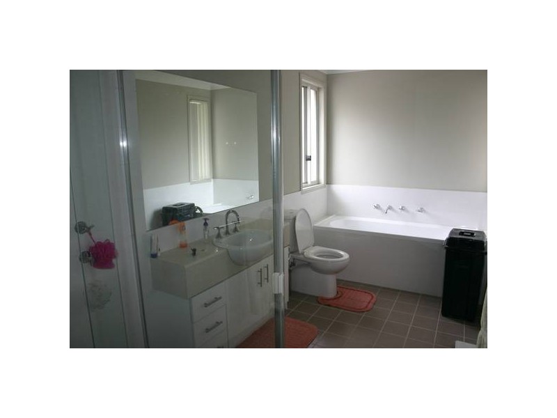 11 Gilchrist Dr, Campbelltown NSW 2560