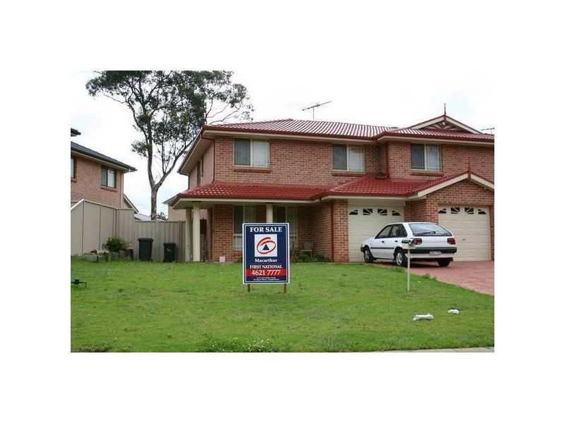 26B Fullerton Circuit, St Helens Park NSW 2560